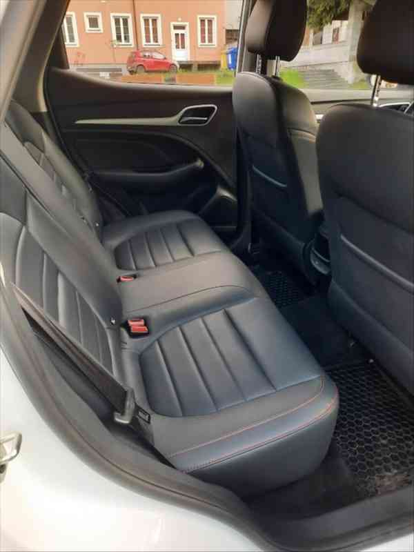 MG ZS 1,0   Exklusive, automat, možný odpo - foto 10
