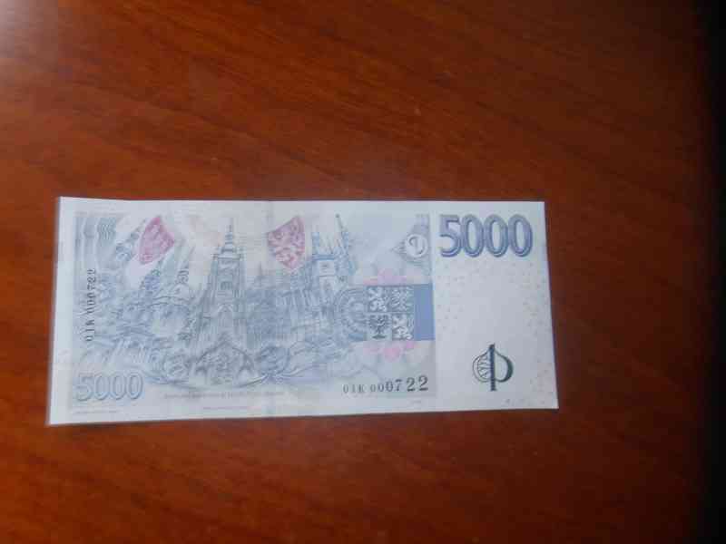 bankovku 5000