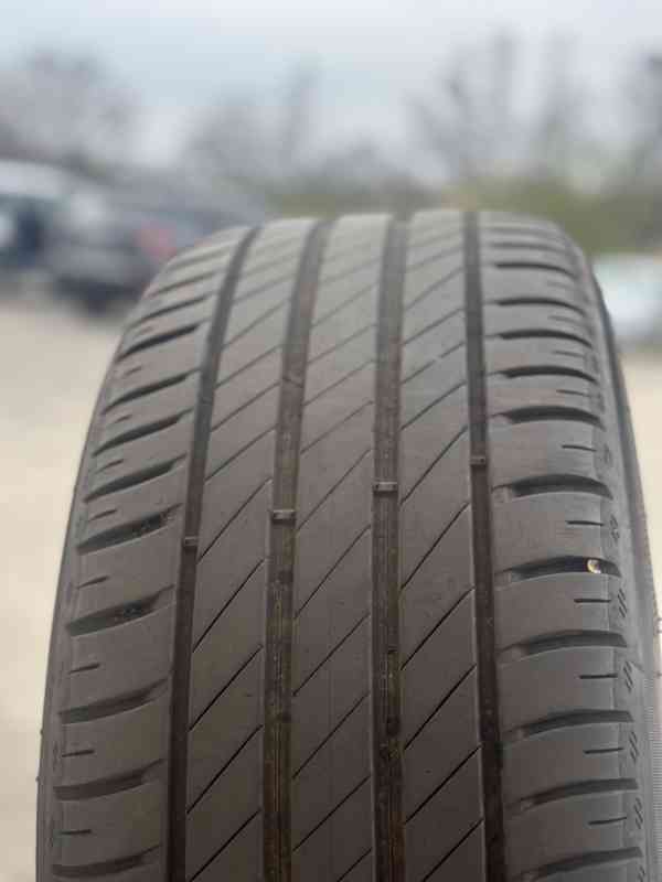 Škoda Fabia 1.0 TSi 70kW/1MAJ/Serv.Knih - foto 32