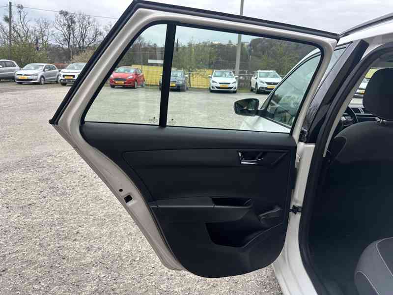 Škoda Fabia 1.0 TSi 70kW/1MAJ/Serv.Knih - foto 13