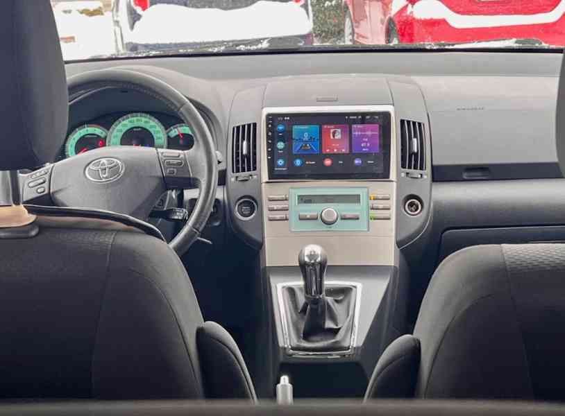 Toyota Corolla Verso 1.8i Edition benzín 95kw - foto 6