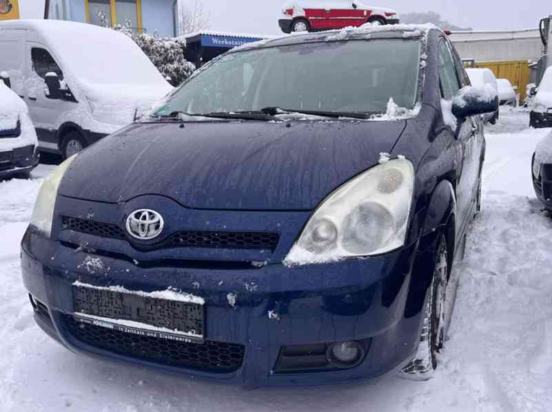 Toyota Corolla Verso 1.8i Edition benzín 95kw - foto 12