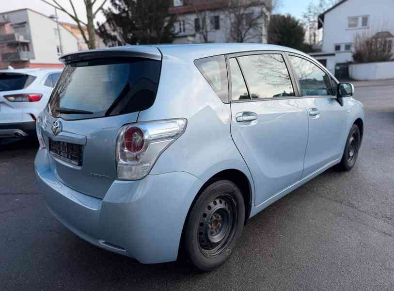Toyota Verso 1,8i Executive benzín 108kw - foto 7