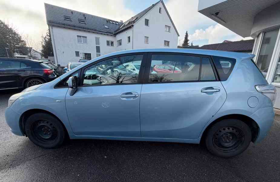 Toyota Verso 1,8i Executive benzín 108kw - foto 12