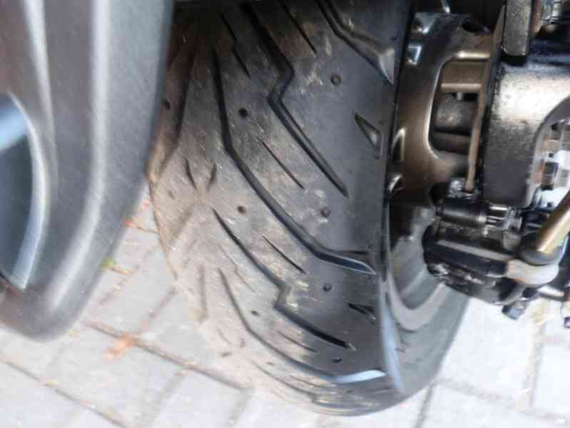 Kymco Xciting 400i ABS - foto 30
