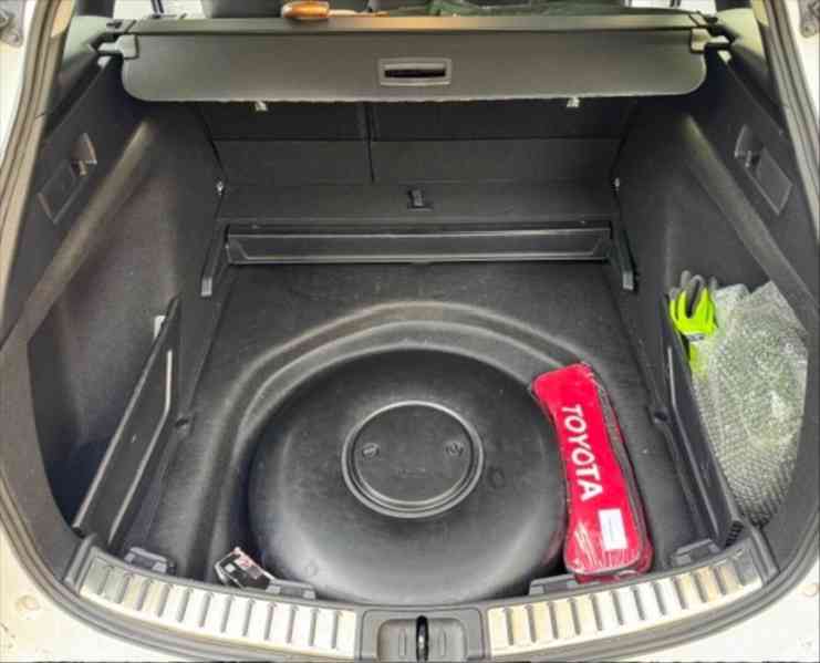 Toyota Corolla 1,8   TS 1,8 hybrid + LPG - foto 12
