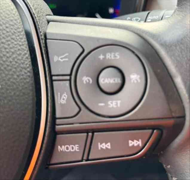 Toyota Corolla 1,8   TS 1,8 hybrid + LPG - foto 14