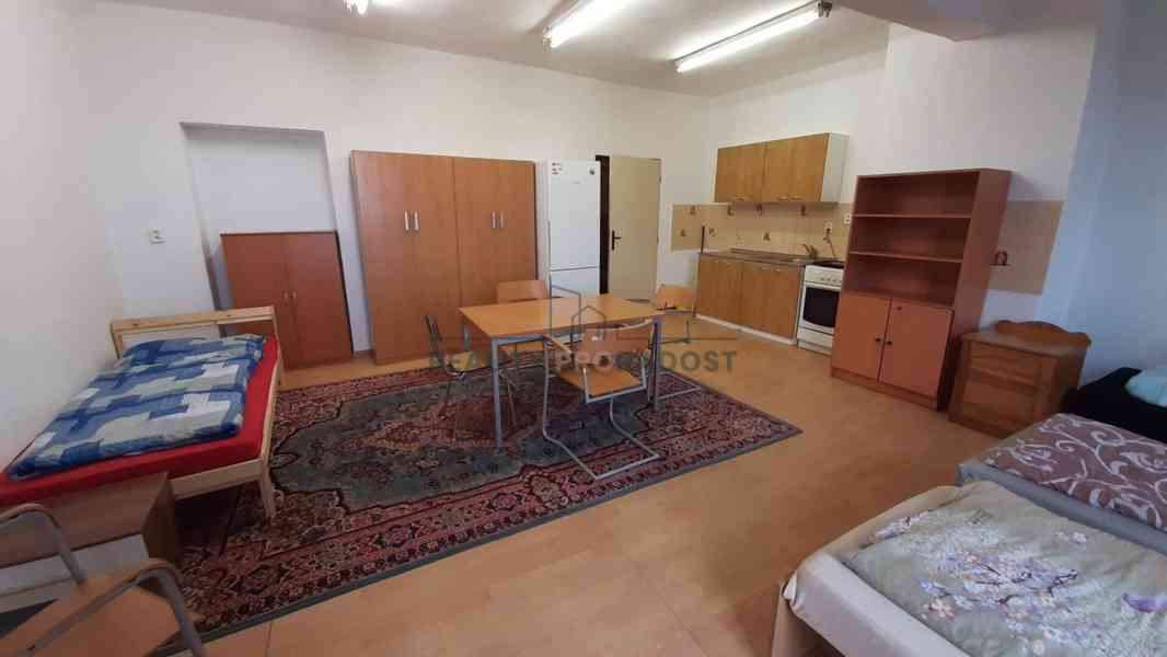 PRONÁJEM BYTU 1+KK 52m2 - VESELICE - VAVŘINEC   - foto 6
