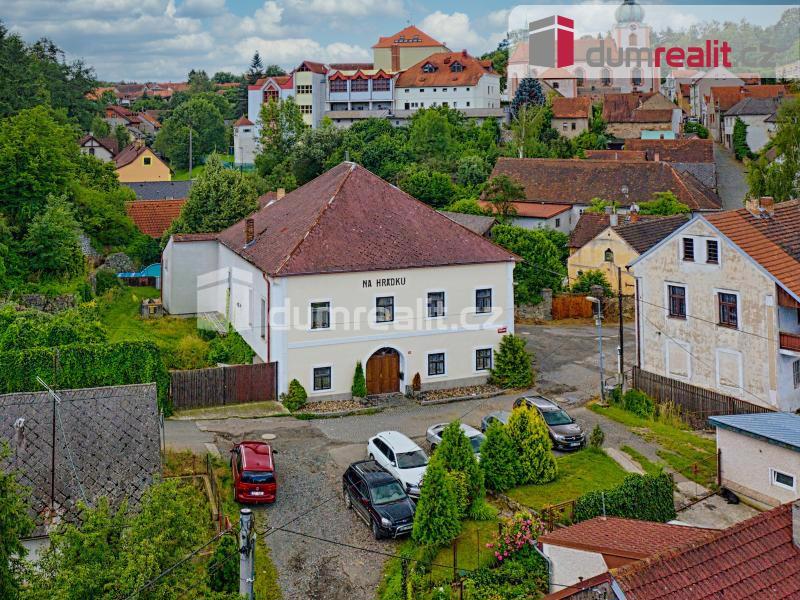 Prodej nemovitosti o dvou bytových jednotkách 8+1 a 4+1 v obci Nový Knín, okr. Příbram - foto 20