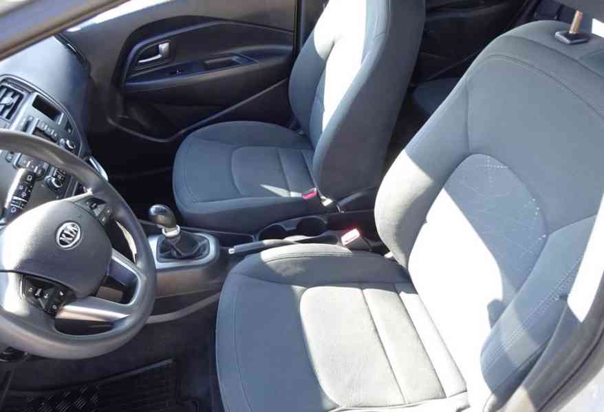 Kia Rio 1.4i r.v.2012 (80 kw) Koupeno v ČR  - foto 13