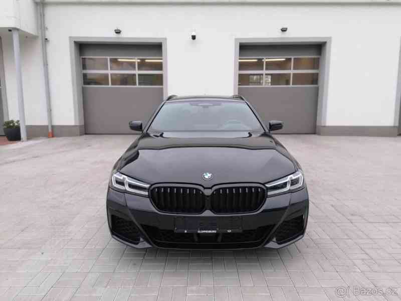 BMW Řada 5 2,0 Touring xDrive (G31) - foto 6