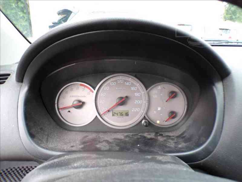 Honda Civic 1,4 i KLIMA - foto 5