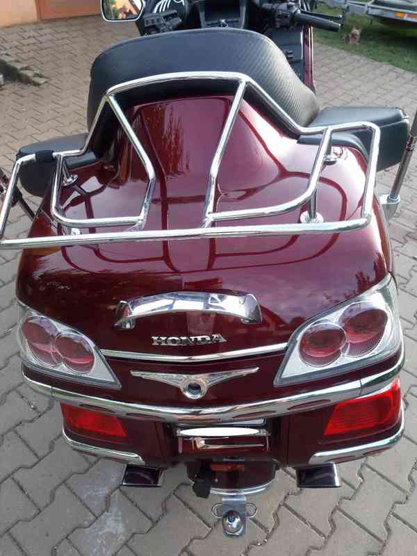 Honda Goldwing GL 1800 - foto 3