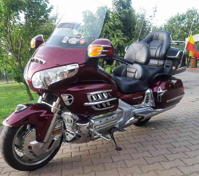 Honda Goldwing GL 1800 - foto 4