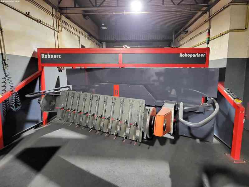  Robotická svařovací stanice KUKA KR 8 R2100-2 arc HW - foto 2