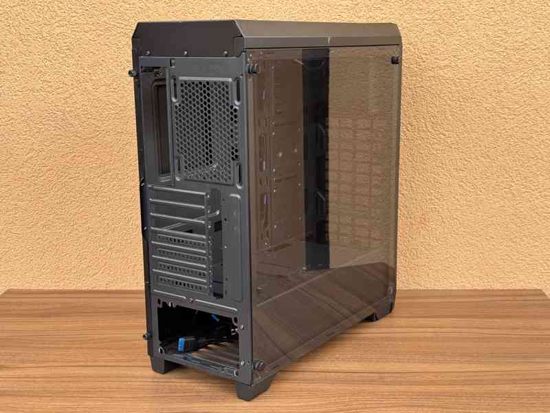 LEVNĚ! — Počítačová skříň SilentiumPC Regnum RG4T Pure Black - foto 4