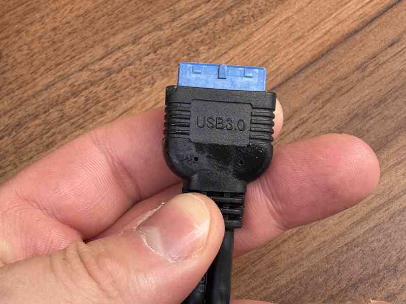 LEVNĚ! — Počítačová skříň SilentiumPC Regnum RG4T Pure Black - foto 17