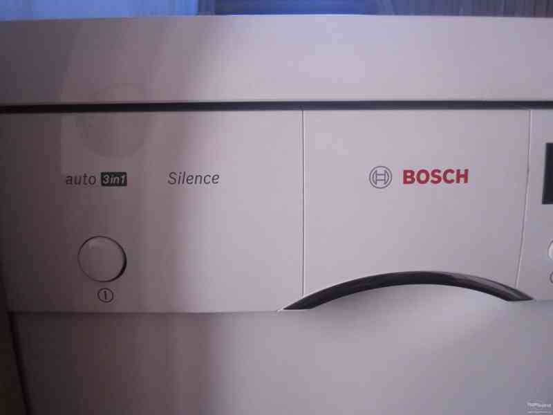 Myčka Bosch NOVá 45 cm bílá - foto 2