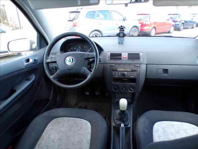 Škoda Fabia 1,4 16V - foto 5