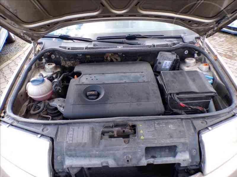 Škoda Fabia 1,4 16V - foto 12