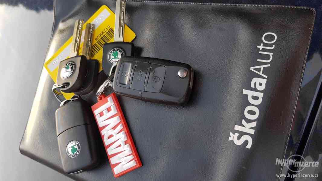 Škoda Octavia II 2.0TDi - foto 5