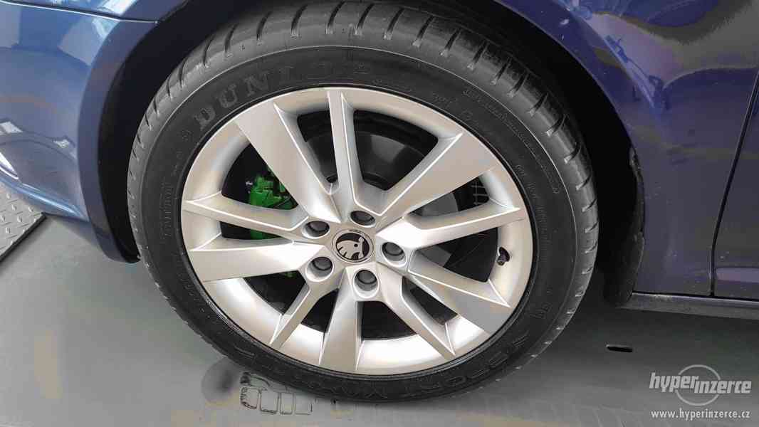 Škoda Octavia II 2.0TDi - foto 7