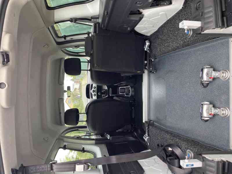 Renault Kangoo pro převoz vozíčkáře - foto 7