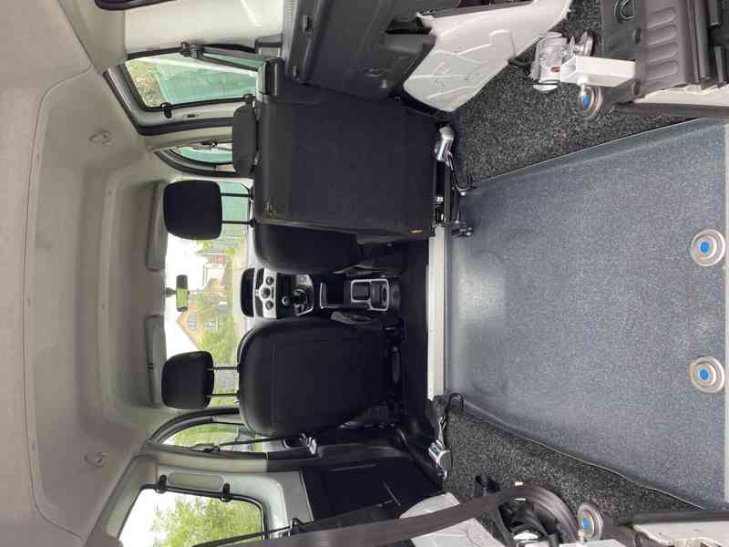 Renault Kangoo pro převoz vozíčkáře - foto 8