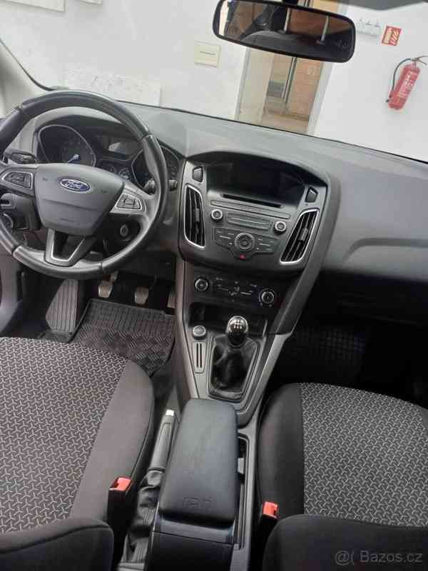 Ford Focus 1,6   2017 benzin - foto 8