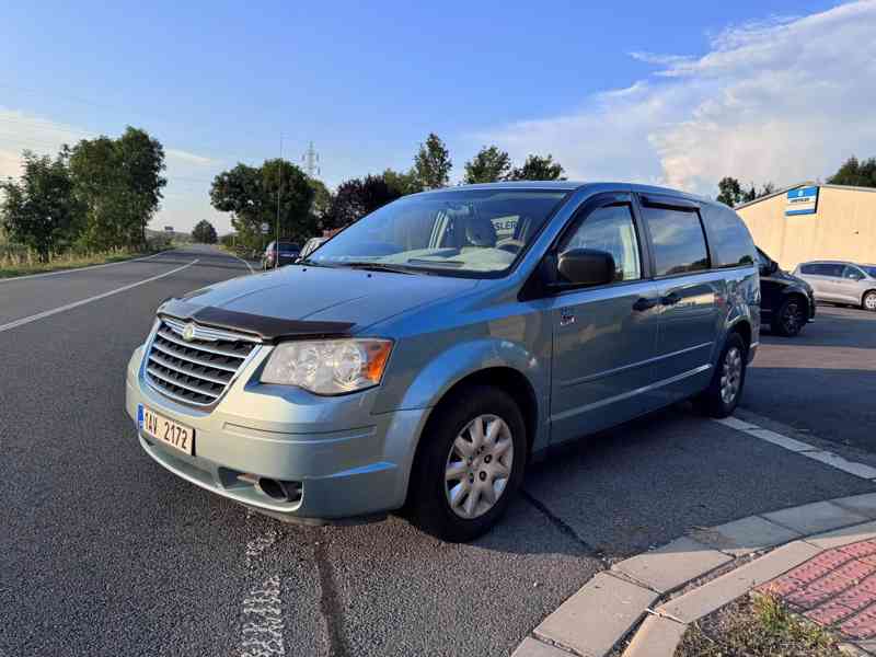 Chrysler Town Country 3,3 RT 2008 - foto 2