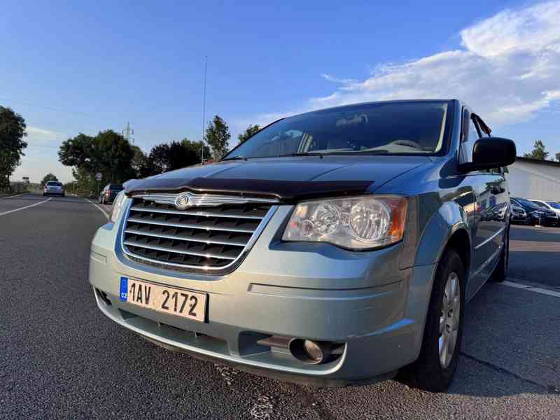 Chrysler Town Country 3,3 RT 2008 - foto 6