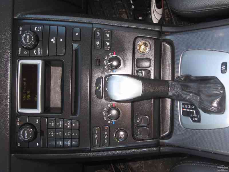 VOLVO XC 90 2.4 D5 AWD - foto 8