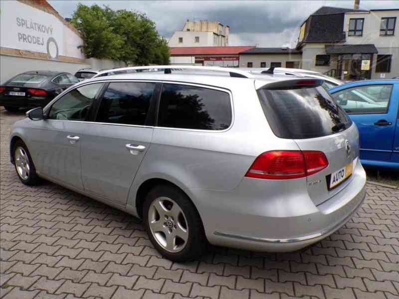 Volkswagen Passat 2,0 TDI AUTOMAT - foto 4