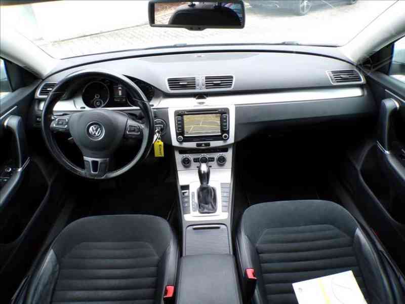 Volkswagen Passat 2,0 TDI AUTOMAT - foto 5