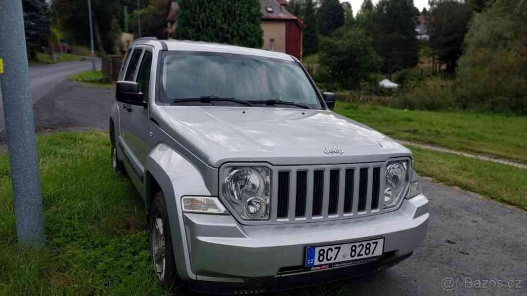 Jeep Cherokee 2,8 - foto 1