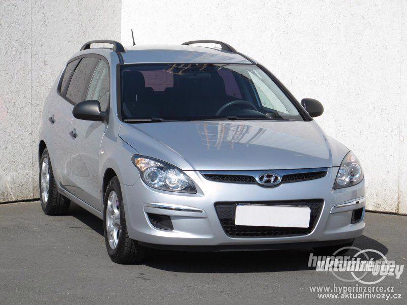 Hyundai i30 1.4, benzín, RV 2010, el. okna, STK, centrál, klima - foto 1