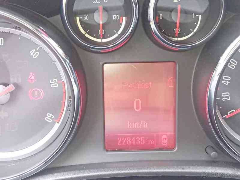 Opel Astra Sports Tourer - foto 16