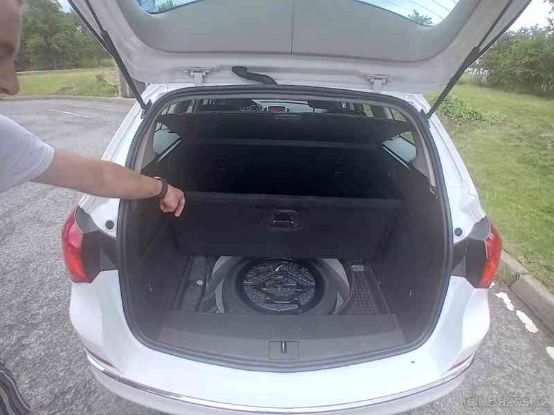 Opel Astra Sports Tourer - foto 11