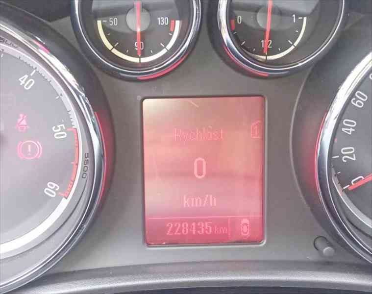 Opel Astra Sports Tourer - foto 7