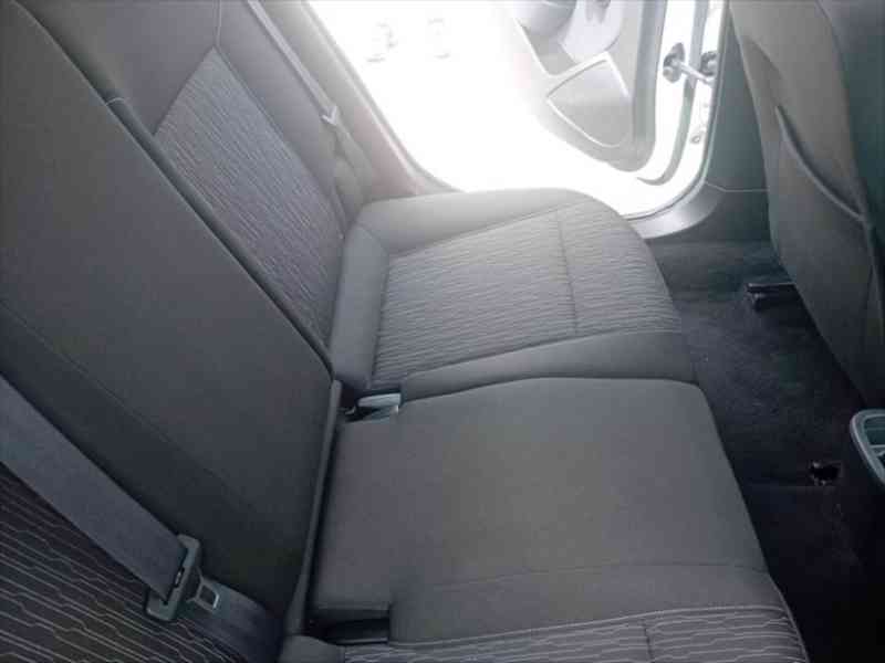 Opel Astra Sports Tourer - foto 8