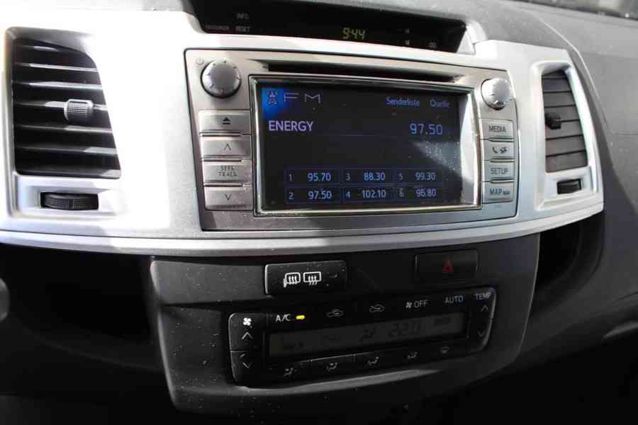 Toyota Hilux 3.0 Life nafta AUt. 126kw - foto 12