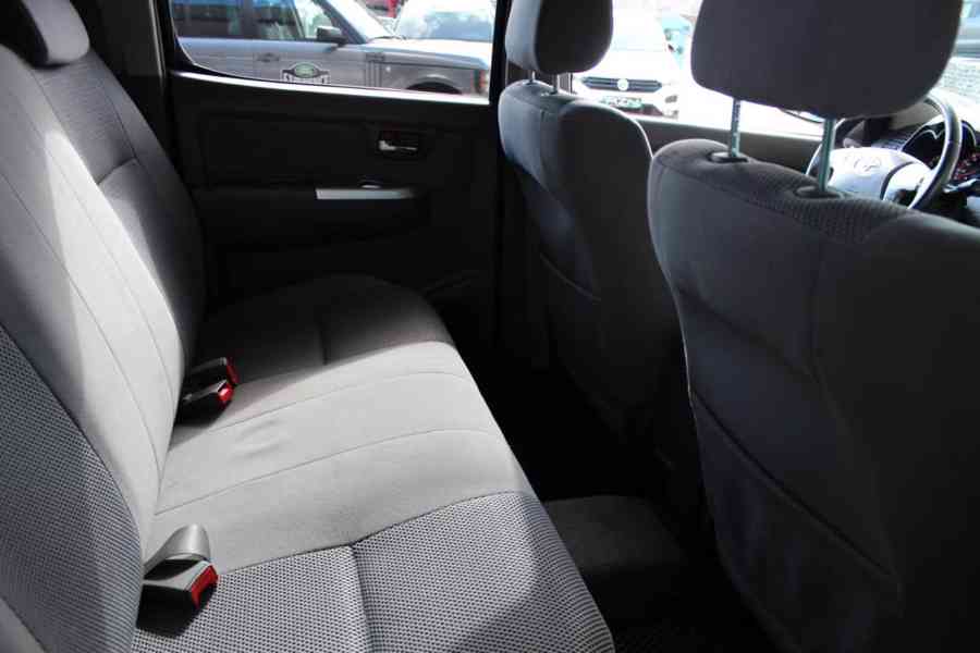 Toyota Hilux 3.0 Life nafta AUt. 126kw - foto 4