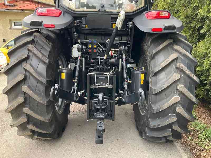 Traktor lovol M1004, 100 koní s kabinou - foto 7