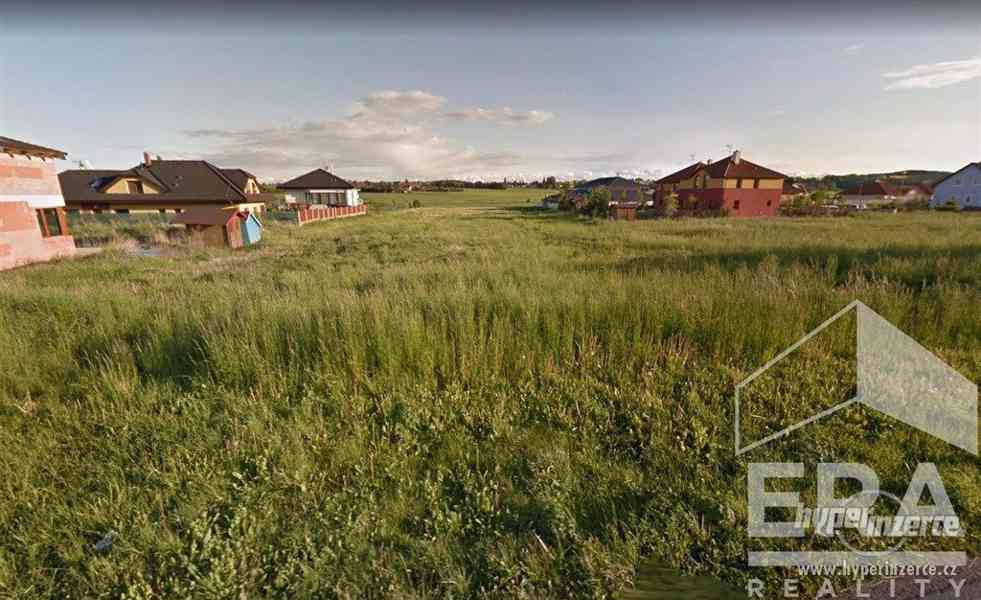 Stavební pozemek na výstavbu 4 RD, Nučice u Rudné - foto 1