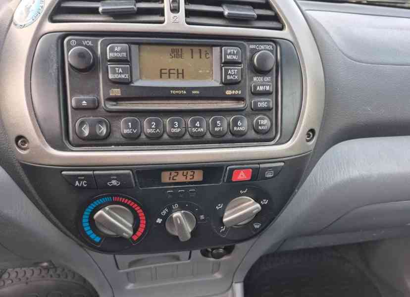 Toyota RAV 4 2.0i 4x4 benzín 110kw - foto 9