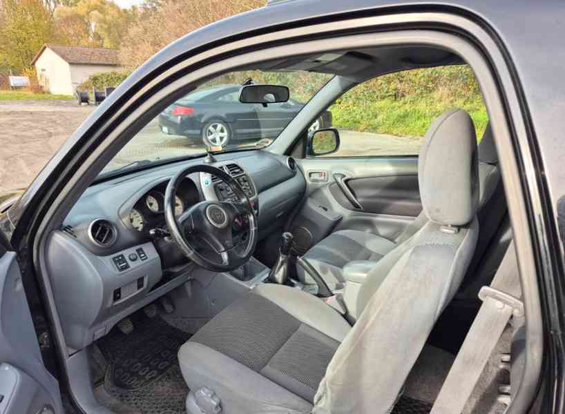 Toyota RAV 4 2.0i 4x4 benzín 110kw - foto 8