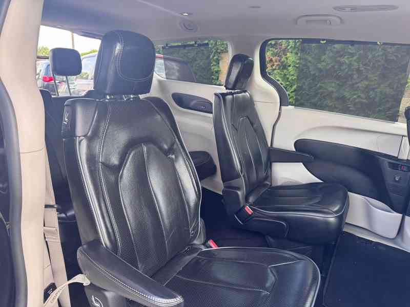 Chrysler Pacifica 3,6 DVD LIMITED ADAPT 8 míst 2017 - foto 10