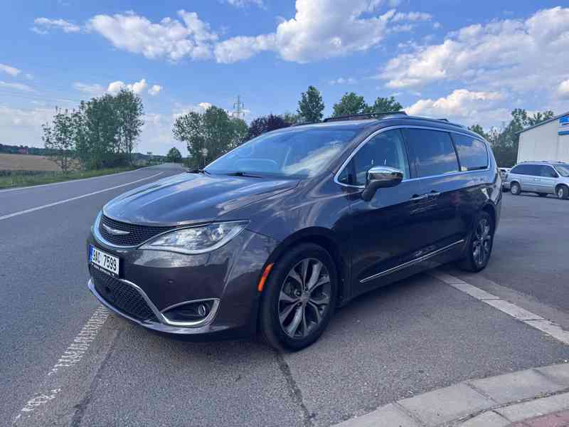 Chrysler Pacifica 3,6 DVD LIMITED ADAPT 8 míst 2017 - foto 2