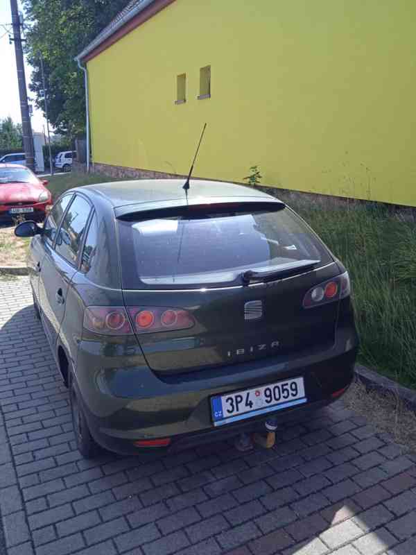 Automobil  - foto 4