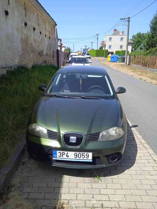 Automobil  - foto 3